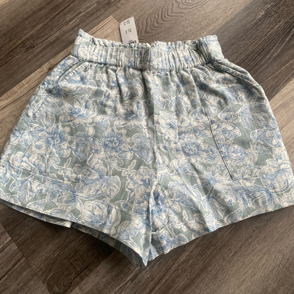 NWT SMALL Abercrombie soft shorts